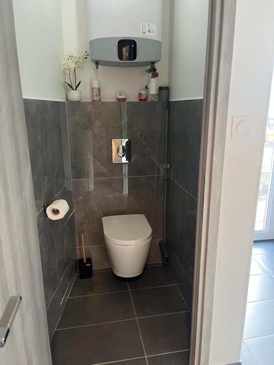 Maison Toute Equipee A La Varenne Holiday home Grezieu-la-Varenne
